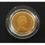 Great Britain, Elizabeth II (1952 - ), Proof Sovereign, 1980, in capsule, complete with fitted case