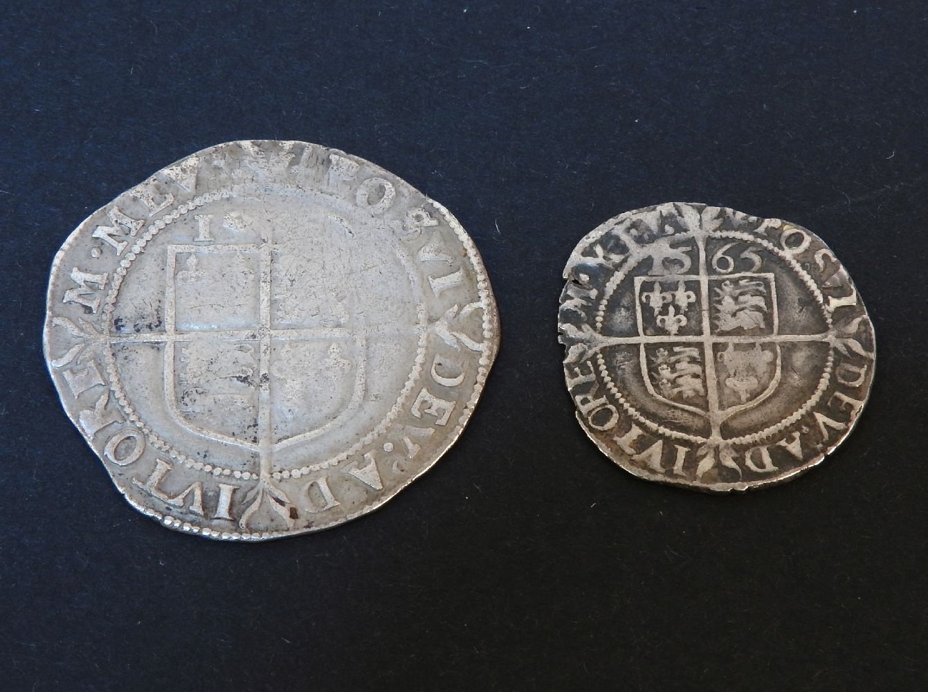 Great Britain, Elizabeth I (1558 - 1603), Sixpence (S 2572) together with a Halfgroat, 1565, (2) - Image 2 of 2