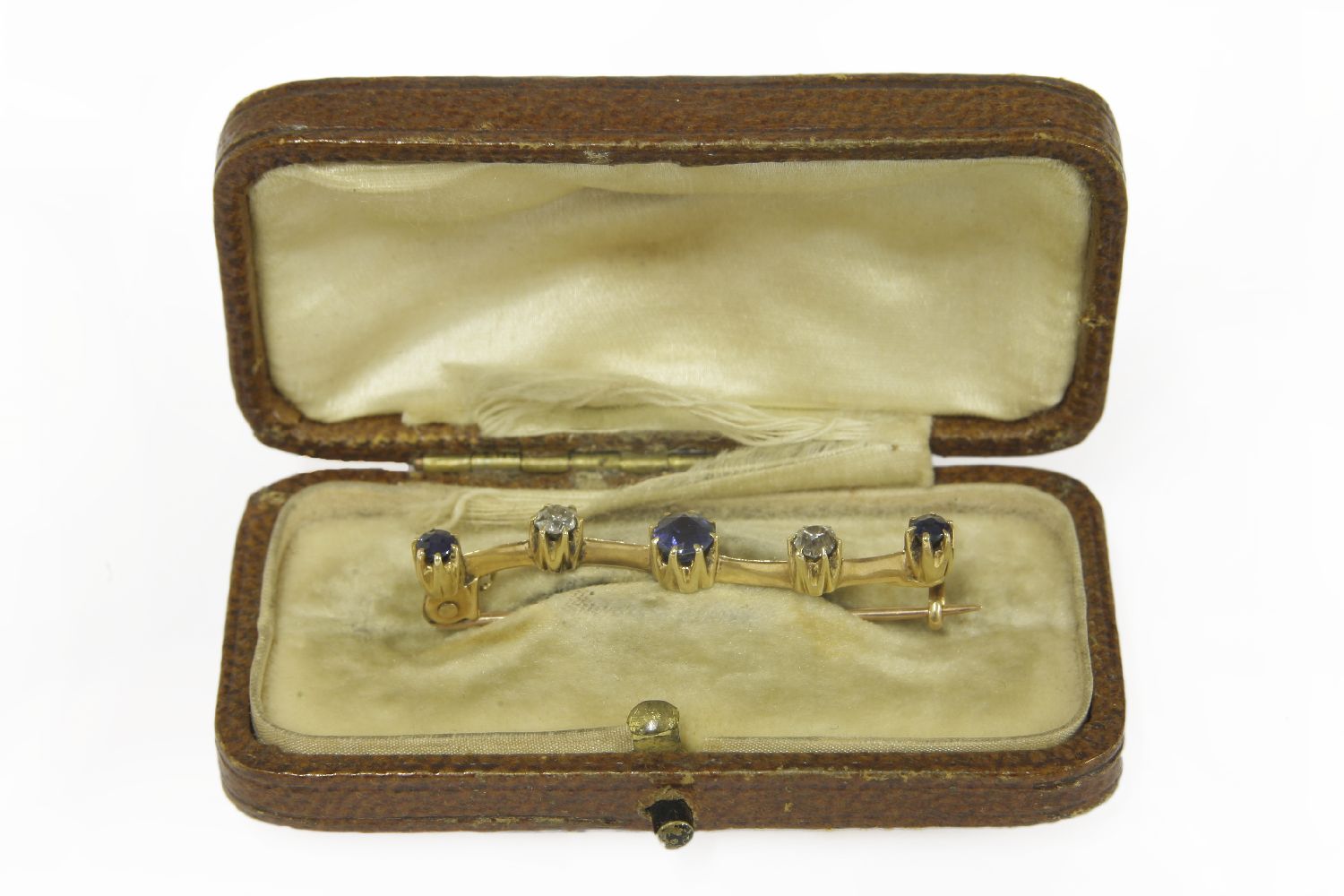 A gold sapphire and diamond five stone bar brooch, in case2.63g - Image 2 of 2