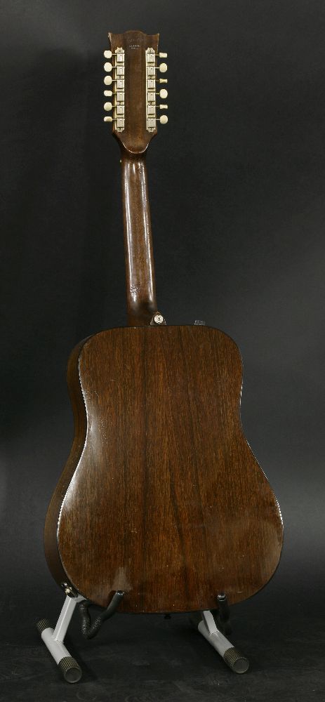 An early 1970s Gibson JG12 acoustic guitar,serial no. 674650, the dreadnought-shaped body in a - Image 2 of 3