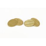 A pair of 18ct gold oval chain link cufflinks, with pin stripe decoration6.10g