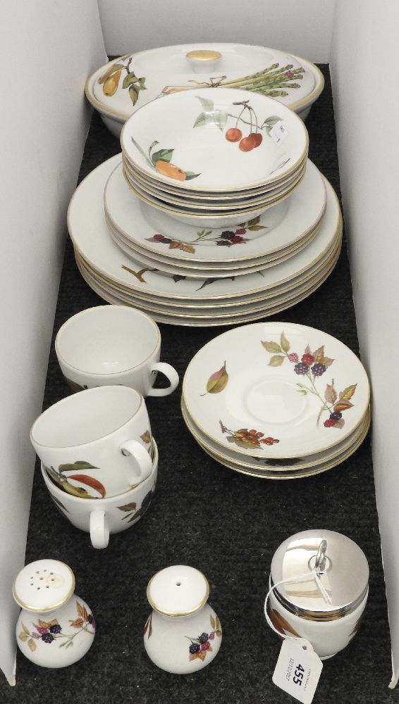 A collection of Royal Worcester, Evesham pattern wares, to include a tea service for four, tureen of - Image 2 of 2