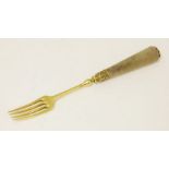 A probably French gold-mounted and agate fork, maker's mark CT, late 19th century,plain four tine,