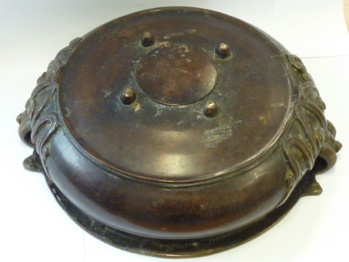 A heavy circular bronze Censer of good patination, - Image 3 of 3