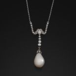 LACLOCHE FRÈRES ANNÉES 1910 COLLIER IMPORTANTE PERLE FINE La perle fine de forme poire est