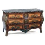 COMMODE TOMBEAU, ESTAMPILLÉE DE JEAN-CHARLES ELLAUME, ÉPOQUE LOUIS XVEn placage de bois de rose et