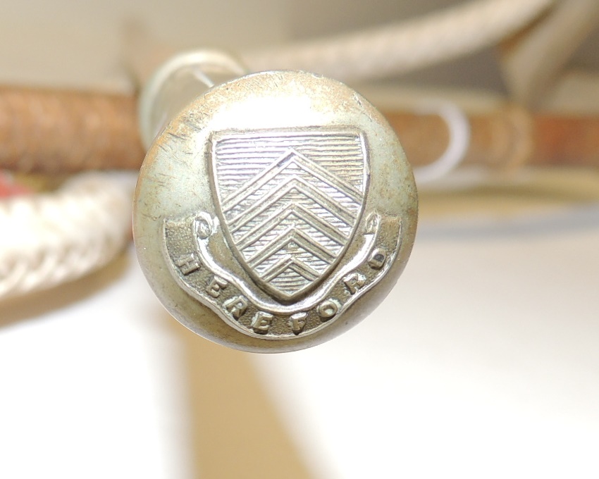 An Edwardian gentleman's hunting crop having antler handle, foliate embossed silver collar and - Bild 2 aus 2