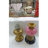 19TH CENTURY PART OIL LAMP WITH BRASS BASE & PINK MOTTLED GLASS RESERVOIR,