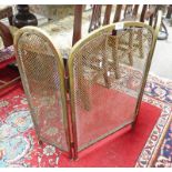 EARLY 20TH CENTURY BRASS FOLDING FIRE GUARD