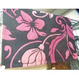 PINK AND BLACK SQUARED RUG WITH FLOWER DESIGN 221 X 162CM