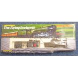 HORNBY R 778 00 GAUGE "THE FLYING SCOTSMAN" ELECTRIC TRAIN SET.