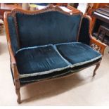 EARLY 20TH CENTURY MAHOGANY FRAMED 2 SEATER SETTEE ON SHAPED SUPPORTS