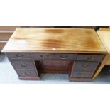 EARLY 20TH CENTURY MAHOGANY DESK WITH 7 DRAWERS ON PEDESTAL BASE