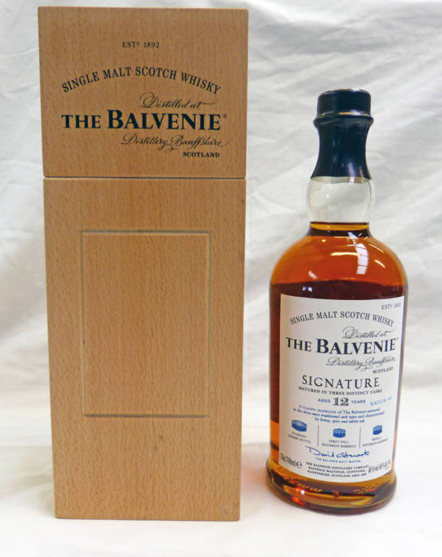 1 BOTTLE BALVENIE SIGNATURE 12 YEAR OLD SINGLE MALT WHISKY - 70CL, 40% VOLUME IN WOODEN BOX.