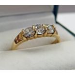 9CT GOLD 3 STONE RING