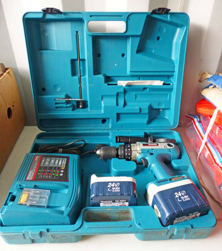 MAKITA 24V POWER DRILL SET