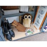 PAIR OF MENS SIZE 10 COWBOY BOOTS TOGETHER WITH 8 POSITION KNIFE SET & CUTLERY BLOCK AND SOFT TOY