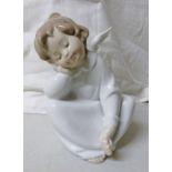 LLADRO PORCELAIN FIGURE OF A SEATED CHERUB