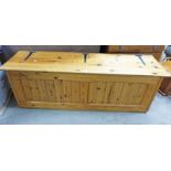 PINE TRUNK WITH LIFT UP LID