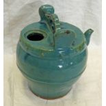 18TH OR 19TH CENTURY CHINESE POTTERY EWER IN GREEN GLAZE 20 CM TALL