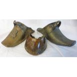 2 BRASS SOUTH AMERICAN STIRRUPS AND HORSE'S HOOF PAPER WEIGHT WITH COPPER SHOE