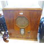 CRAMBELL RADIO LTD LAND WALNUT CASED VALVE RADIO