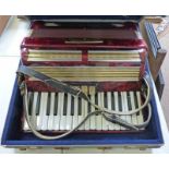 WORLDMASTER ACCORDION IN FITTED CASE