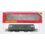 HORNBY R074 00 GAUGE B.R. TWO TONE GREEN HYMEK DIESEL D7063 LOCOMOTIVE.