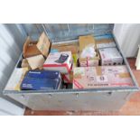 WHITE METAL CRATE CONTAINING VARIOUS KITCHEN GOODS INCLUDING TOASTER AND KETTLE