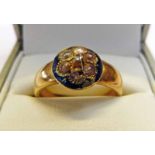 18CT GOLD DIAMOND & ENAMEL SET RING Condition Report: Weight: 6.