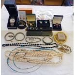 SEIKO WRISTWATCH & VARIOUS COSTUME JEWELLERY