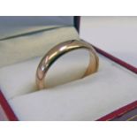 9CT GOLD WEDDING BAND, 4.