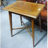 EARLY 20TH CENTURY MAHOGANY TABLE