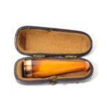 A 9ct gold and amber cheroot holder