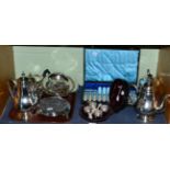 Set of four silver salts in a fitted case and a quantity of silver plate 2.8ozt