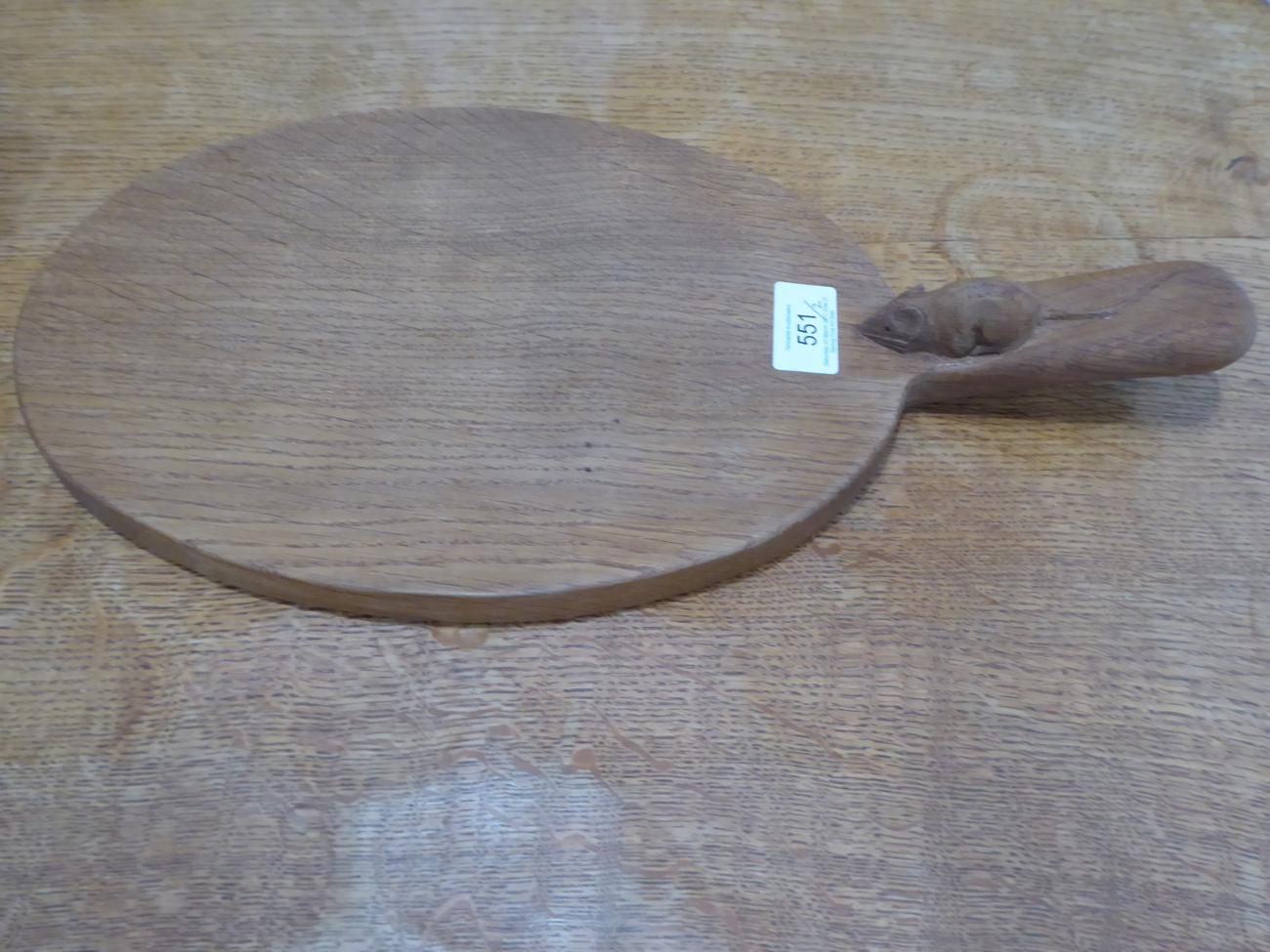 A Robert ''Mouseman'' Thompson Oak Large Chopping Board, with carved mouse signature, 46cm by - Bild 4 aus 4