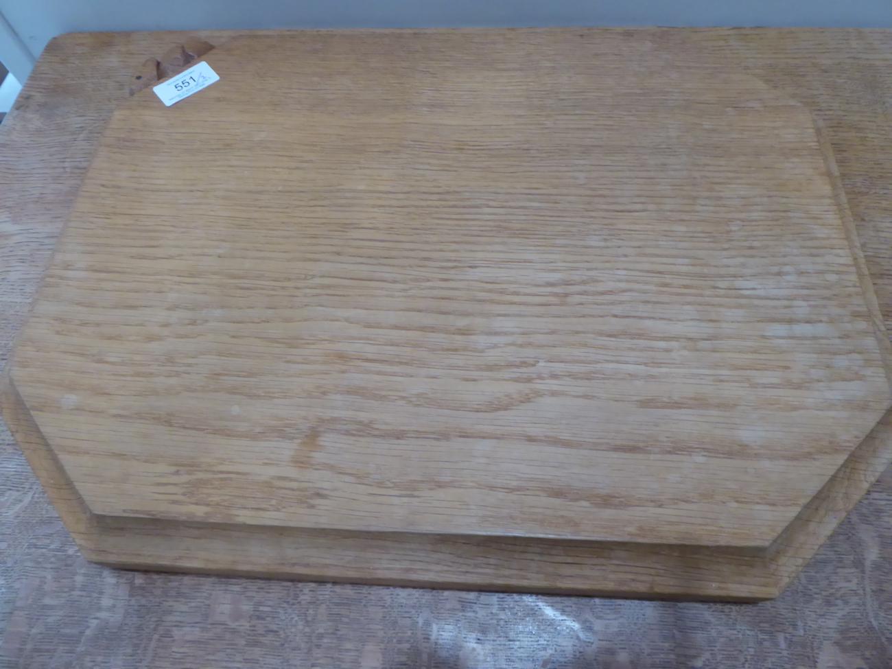 A Robert ''Mouseman'' Thompson Oak Large Chopping Board, with carved mouse signature, 46cm by - Bild 2 aus 4