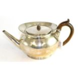 George IV silver teapot, London, 1829, 22oz22.5ozt gross weight