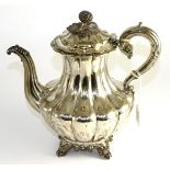 Victorian silver coffee pot, 25cm 30ozt