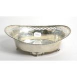 A George V silver basket, with pierced border, Sheffield 1922