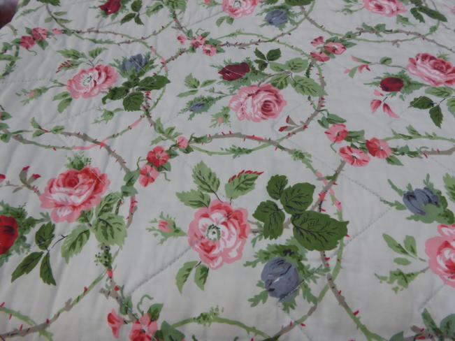 A 20th century floral printed cotton quilt, decorated with pink roses, 220cm by 200cm; and another - Image 4 of 8