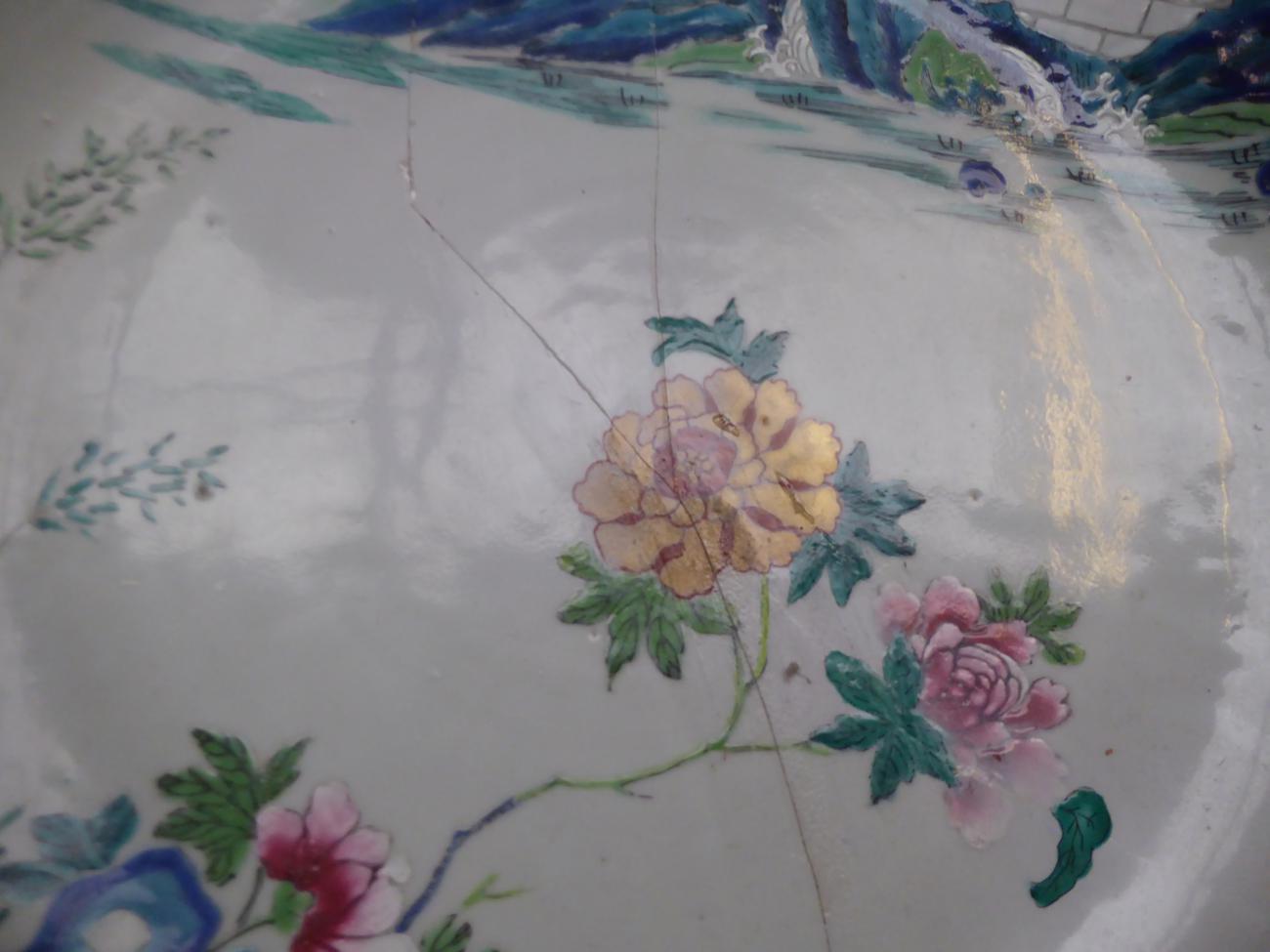 A Chinese famille rose basin a.f., three bowls, five plates and a vase (two trays) - Image 7 of 15