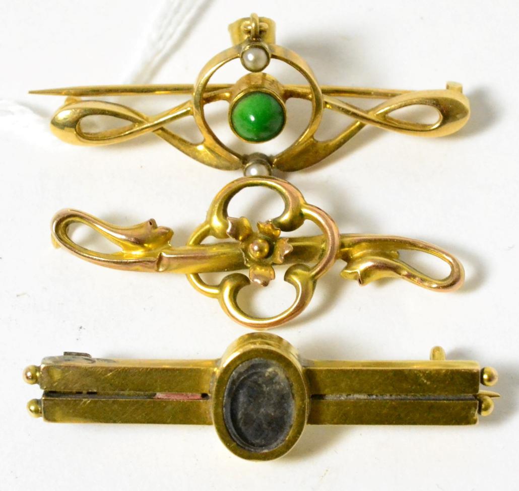 Murrle Bennett & Co brooch (a.f.) and two other brooches9.96g gross