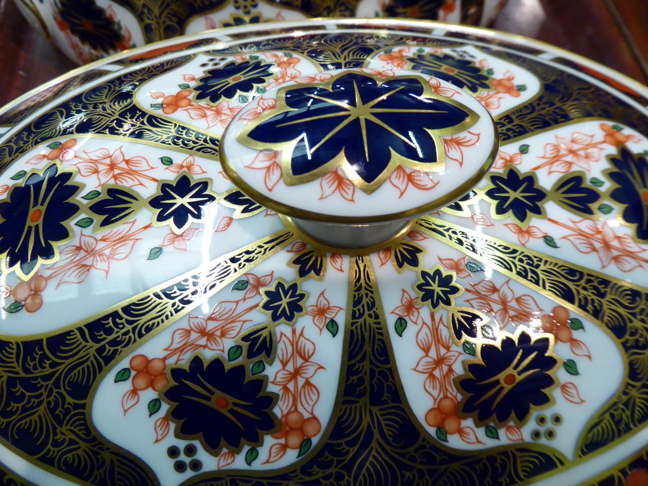 A pair of Royal Crown Derby Imari tureens Overall good condition - Image 3 of 4