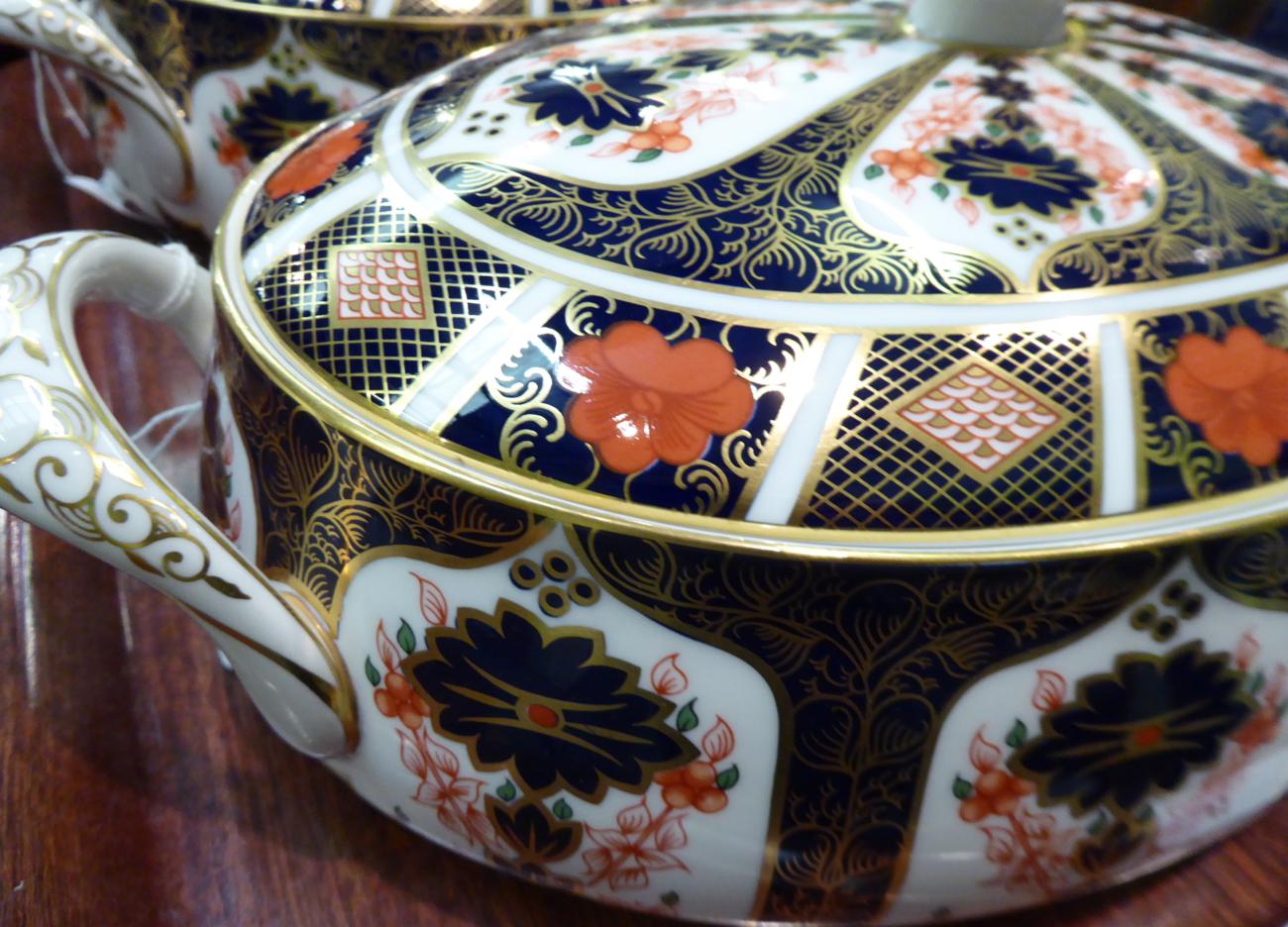 A pair of Royal Crown Derby Imari tureens Overall good condition - Image 2 of 4