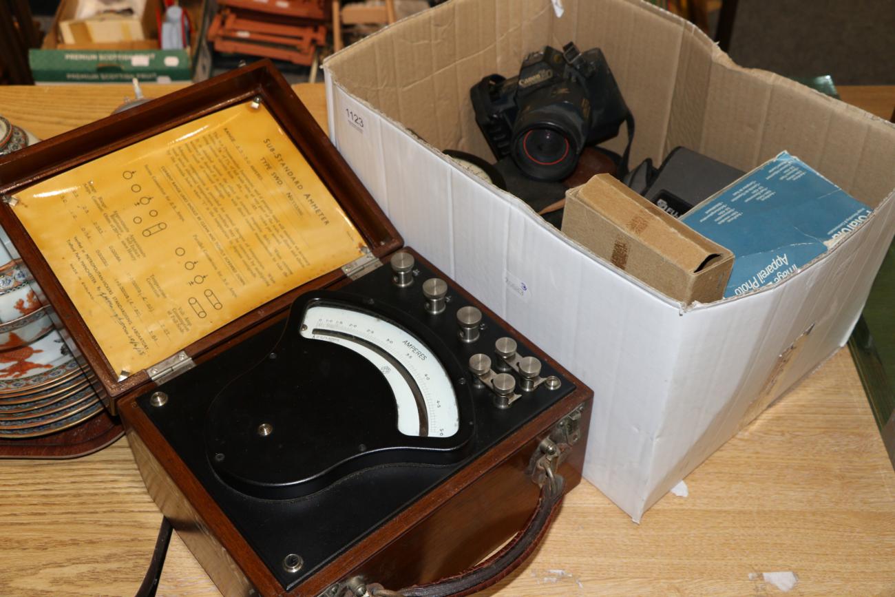 Edison & Swan Q And I Detector No.23492, dated 1918, in mahogany case with Broad Arrow mark to