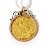 A 1913 half sovereign loose mount as a pendant5.6g