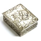 A Silver Snuff Box, Willian Neale & Son Ltd, Birmingham 1922, shaped rectangular with hinged cover