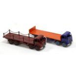 Dinky 2nd Fodens Chain lorry marron and Flatbed with tailboard blue/orange (both E-G) (2)