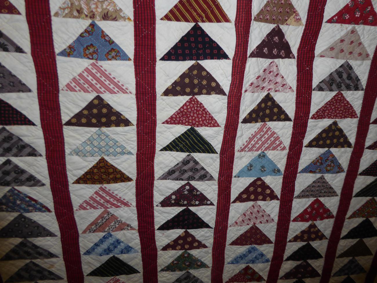 Early 19th Century Pieced Quilt in the Flying Geese Pattern, predominant colours of cream and dark - Image 9 of 9